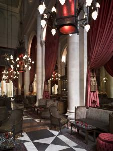 Knave provides the perfect backdrop for 1FineHotChocolate!